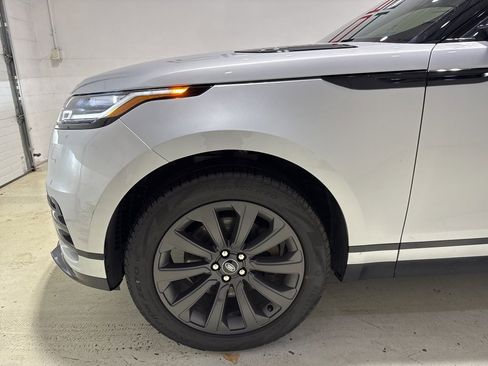 Used 2023 Land Rover Range Rover Velar R-Dynamic S image 7