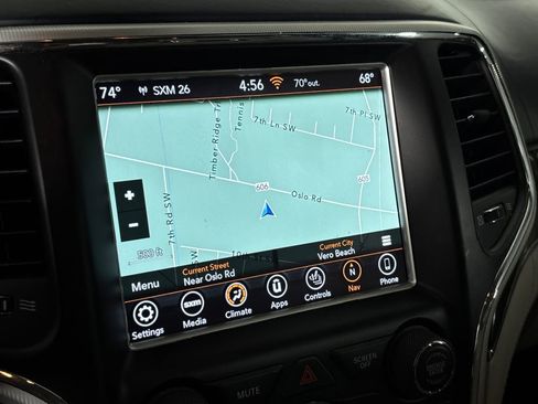 Used 2018 Jeep Grand Cherokee Summit image 20