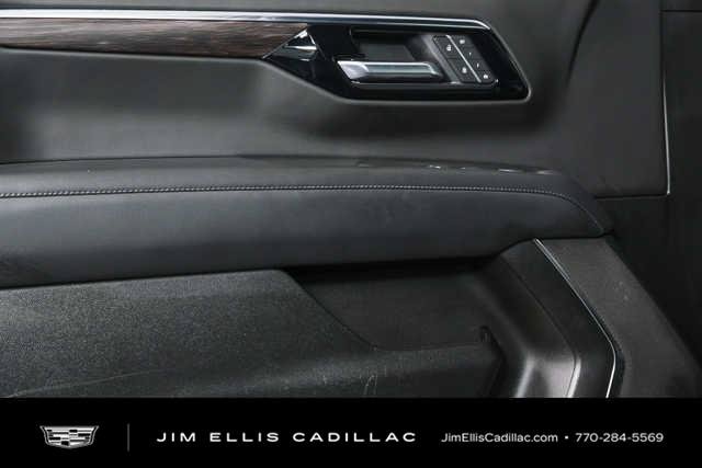 Used 2025 Chevrolet Tahoe LT RWD image 6