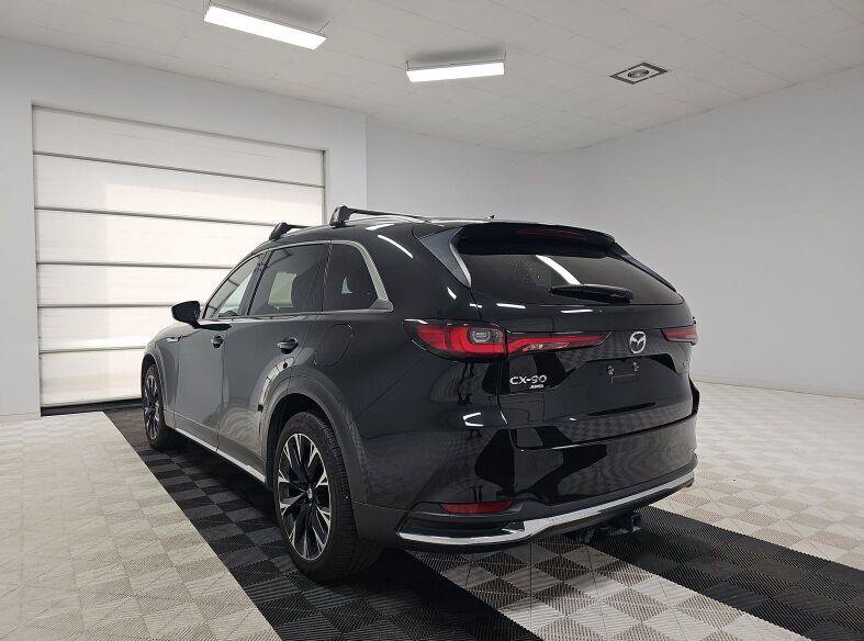 Used 2024 MAZDA CX-90 Plug-In Hybrid w/ Premium Plus AWD/4WD image 18