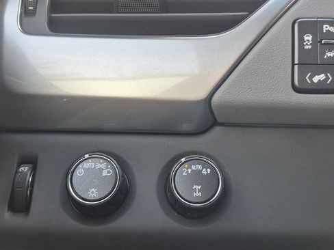 Used 2019 Chevrolet Tahoe LT image 14