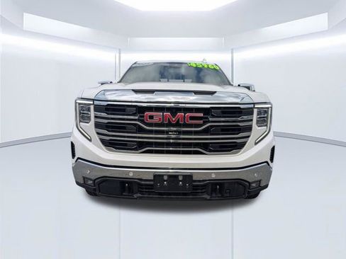 Used 2023 GMC Sierra 1500 SLT w/ SLT Premium Plus Package AWD/4WD image 9