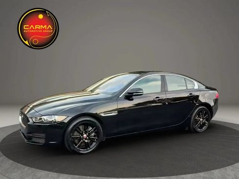 Used 2018 Jaguar XE Premium RWD image 57