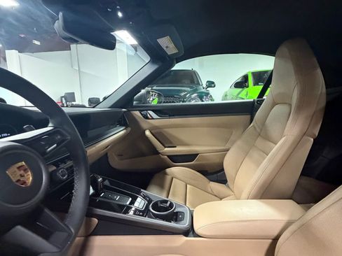 Used 2020 Porsche 911 Carrera 4S AWD/4WD image 10