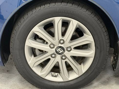 Used 2016 Hyundai Elantra SE w/ Option Group 02 image 8