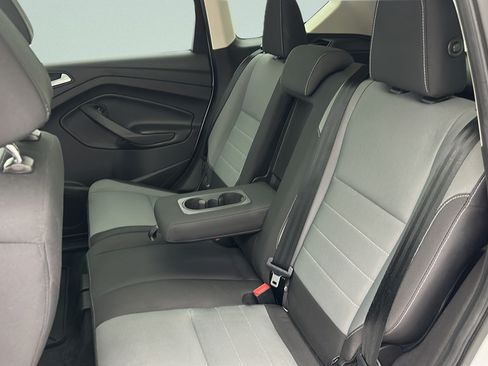 Used 2016 Ford Escape SE w/ Equipment Group 201A AWD/4WD image 10