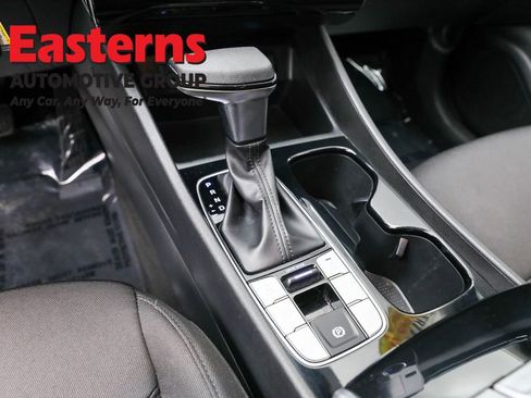 Used 2023 Hyundai Tucson SE image 13