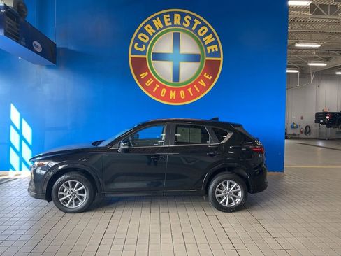 Used 2025 MAZDA CX-5 AWD 2.5 S w/ Preferred Package image 16