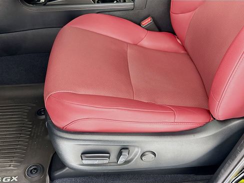 Used 2023 Lexus GX 460 Premium image 12