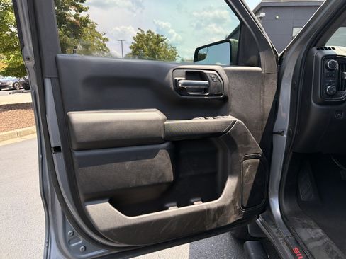 Used 2021 Chevrolet Silverado 1500 Custom Trail Boss AWD/4WD image 24