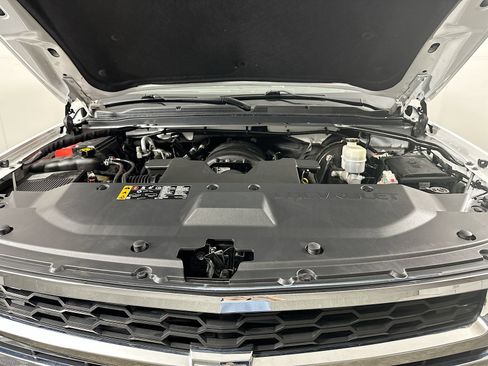 Used 2019 Chevrolet Tahoe LT w/ Luxury Package AWD/4WD image 30