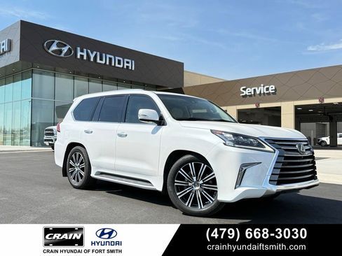 Used 2019 Lexus LX 570 4WD w/ Luxury Package image 1