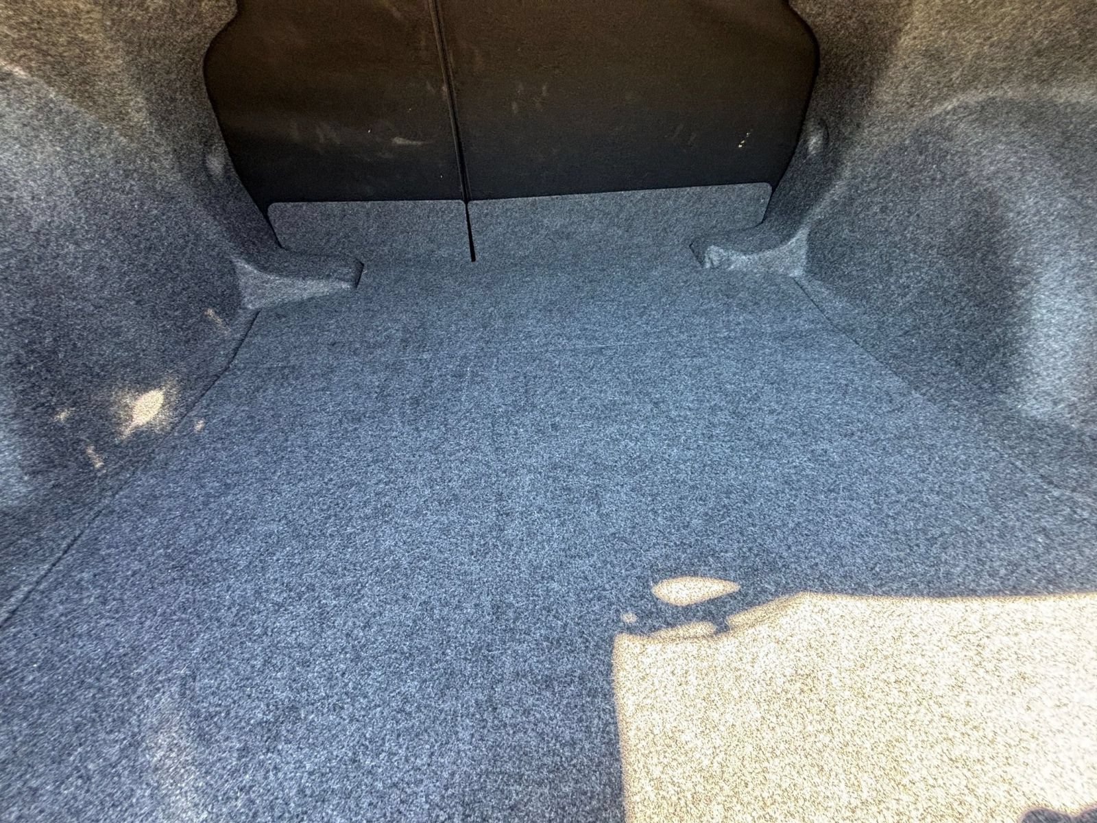 Used 2025 Toyota Corolla LE FWD image 30