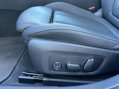 Used 2024 BMW i4 eDrive35 w/ Convenience Package image 14