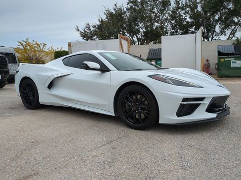 Used 2023 Chevrolet Corvette Stingray Preferred Cpe w/ Z51 Performance Package image 3