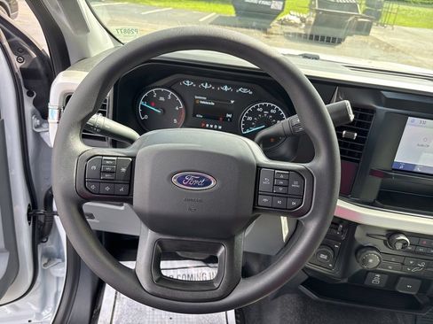 Used 2025 Ford F350 XL w/ XL Chrome Package AWD/4WD image 14
