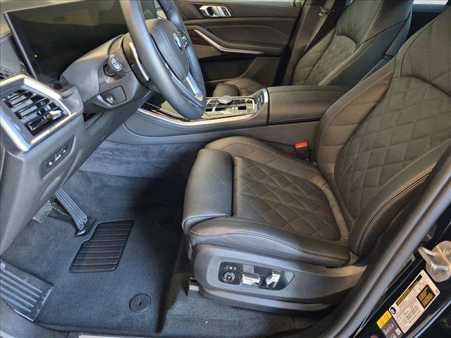Used 2026 BMW X5 xDrive50e AWD/4WD image 16