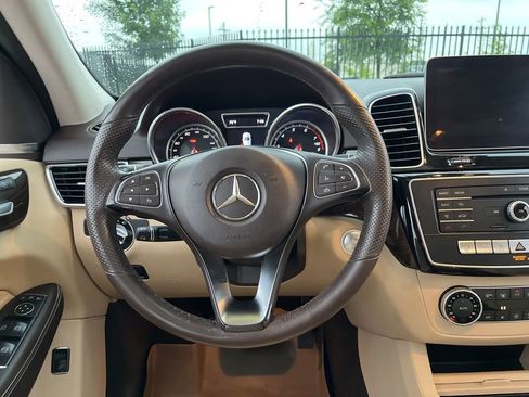 Used 2018 Mercedes-Benz GLE 350 4MATIC image 18