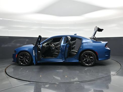 Used 2021 Dodge Charger R/T w/ Plus Group RWD image 37