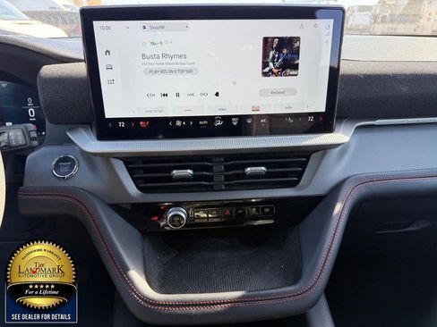 Used 2025 Ford Explorer ST-Line image 21