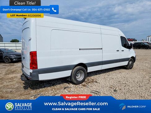 Used 2024 Mercedes-Benz Sprinter 3500 image 4