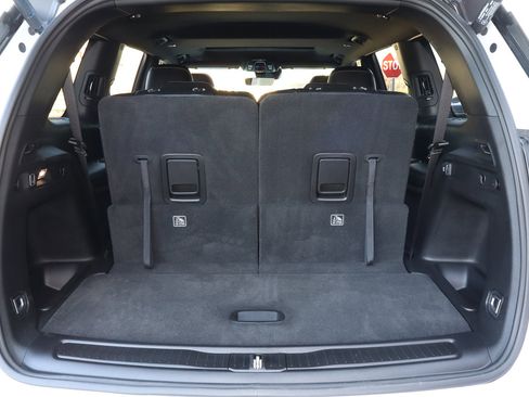 Used 2025 Jeep Grand Cherokee L Altitude image 19