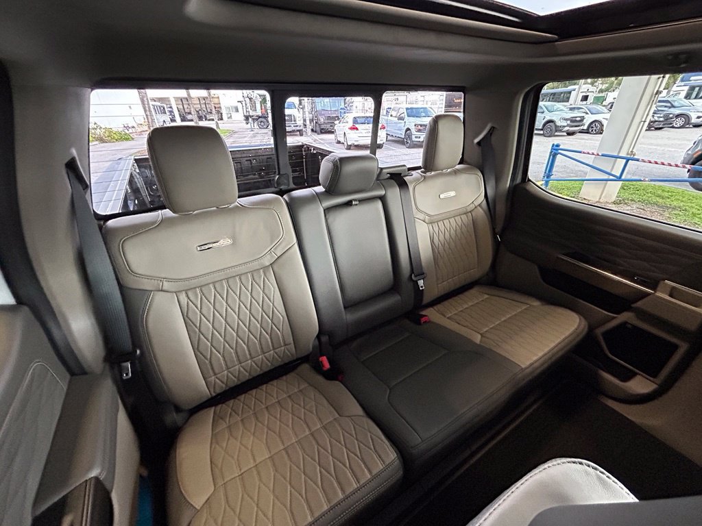 Used 2026 Ford F250 Platinum w/ Platinum Plus Package AWD/4WD image 33