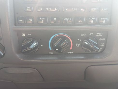 Used 2002 Ford F150 King Ranch AWD/4WD image 6