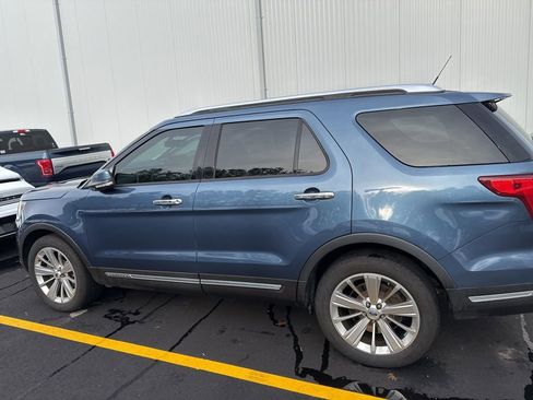Used 2018 Ford Explorer Limited image 6