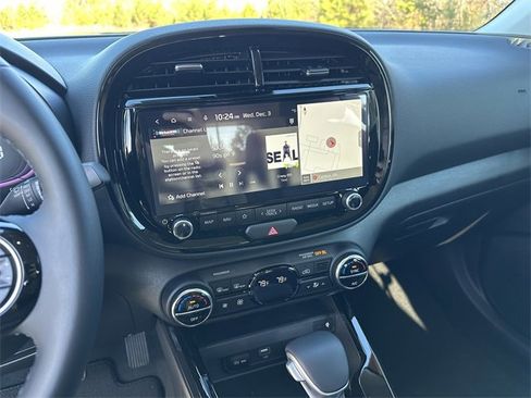 Used 2025 Kia Soul EX image 29