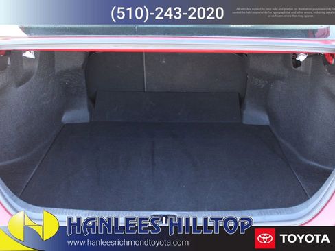 Used 2024 Toyota Camry SE image 10