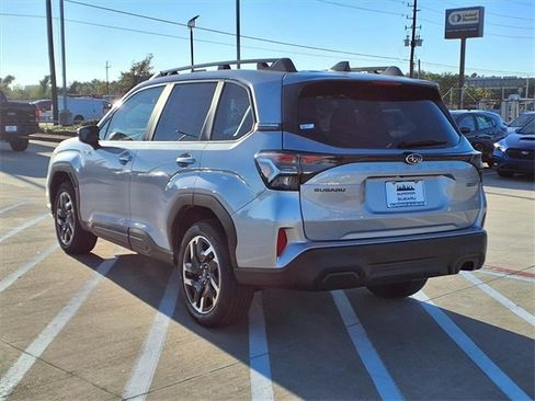 New 2025 Subaru Forester Premium image 3