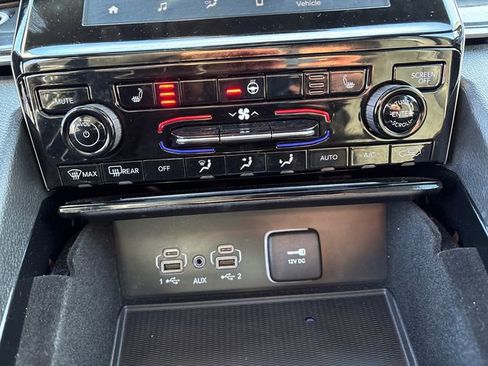 Used 2022 Jeep Grand Cherokee Altitude image 26