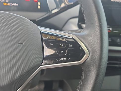 Certified 2023 Volkswagen ID.4 Pro image 23