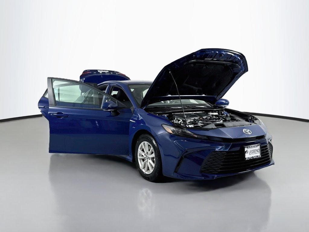 Used 2025 Toyota Camry LE FWD image 20