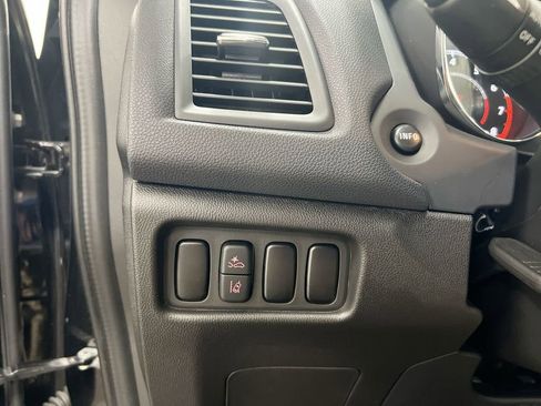 Used 2024 Mitsubishi Outlander Sport SE AWD/4WD image 18