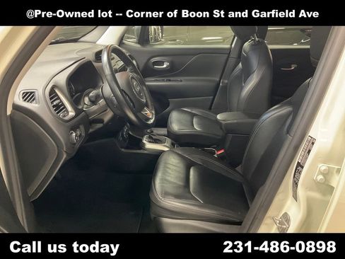 Used 2020 Jeep Renegade Limited image 13