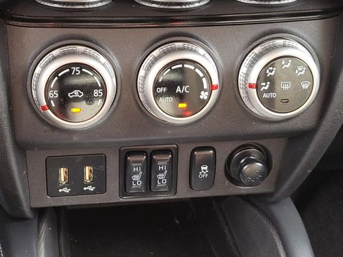 Used 2021 Mitsubishi Outlander Sport SE image 27