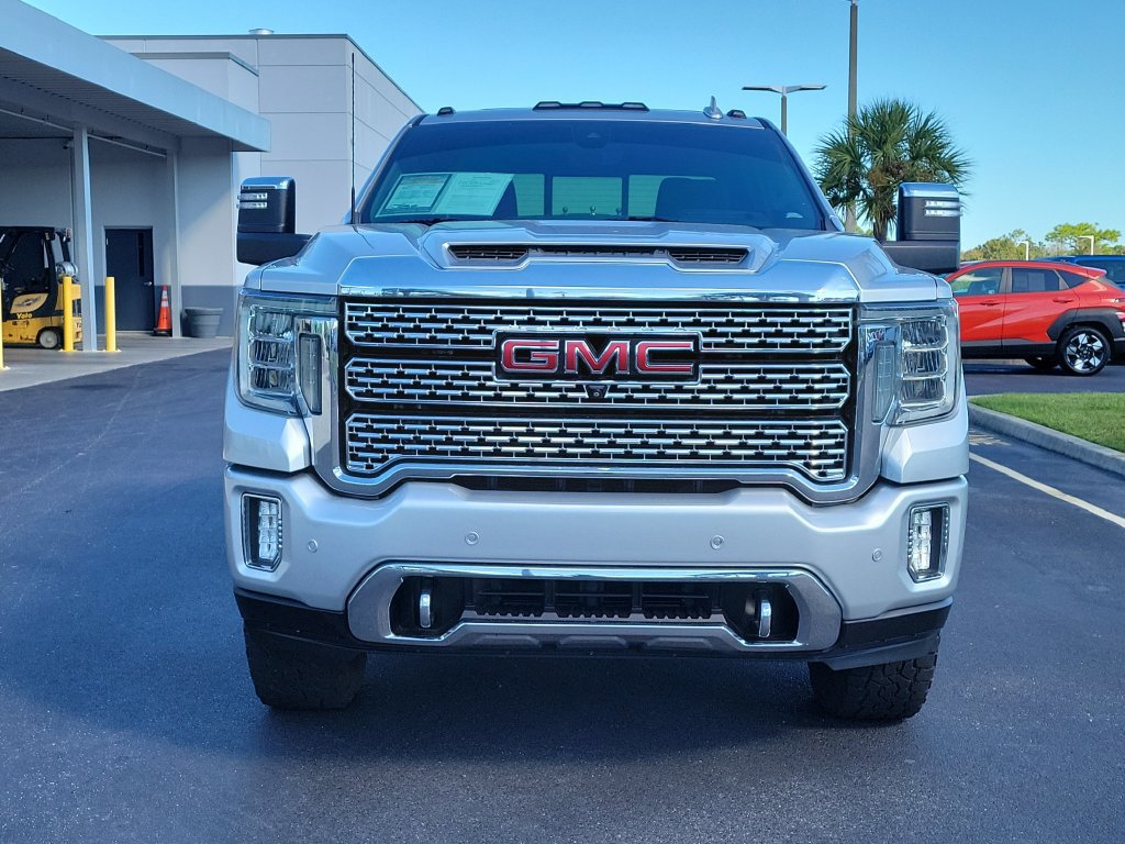 Used 2020 GMC Sierra 2500 Denali w/ Denali Ultimate Package AWD/4WD image 2