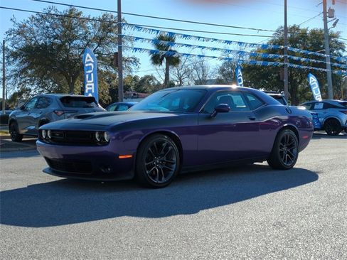 Used 2023 Dodge Challenger R/T w/ T/A Package image 8