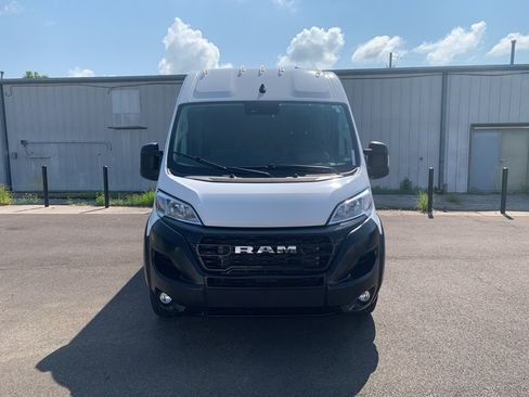 Used 2025 RAM ProMaster 3500 w/ Convenience Group FWD image 9