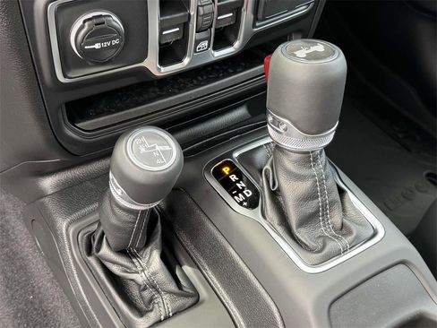 New 2025 Jeep Wrangler Sahara w/ Technology Group image 21