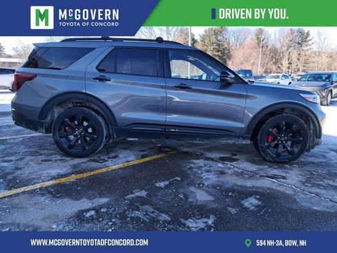 Used 2022 Ford Explorer ST w/ Equipment Group 401A image 6