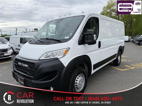 Used 2025 RAM ProMaster 2500 w/ Convenience Group FWD image 3