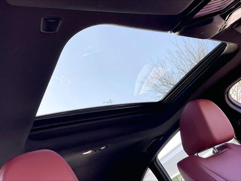 Used 2023 BMW i4 eDrive35 w/ Premium Package RWD image 13