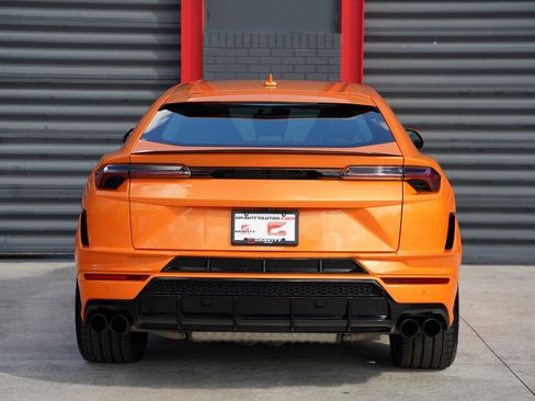 Used 2023 Lamborghini Urus S image 7