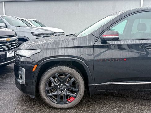Used 2023 Chevrolet Traverse Premier w/ Redline Edition image 9