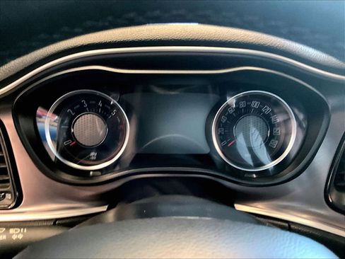 Used 2022 Dodge Challenger R/T Scat Pack RWD image 25