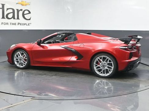 New 2027 Chevrolet Corvette Stingray Convertible w/ Stealth Interior Trim Package RWD image 32