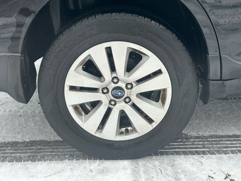 Used 2018 Subaru Outback 2.5i Premium image 8